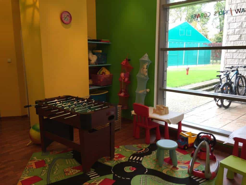 Holiday Inn Hotel in Jozefow Józefów with kids, attractions for children, play room, playroom