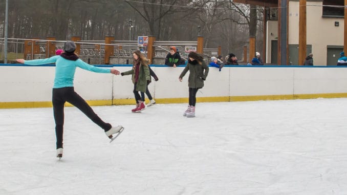 ice skating rinks warsaw poland konstancin