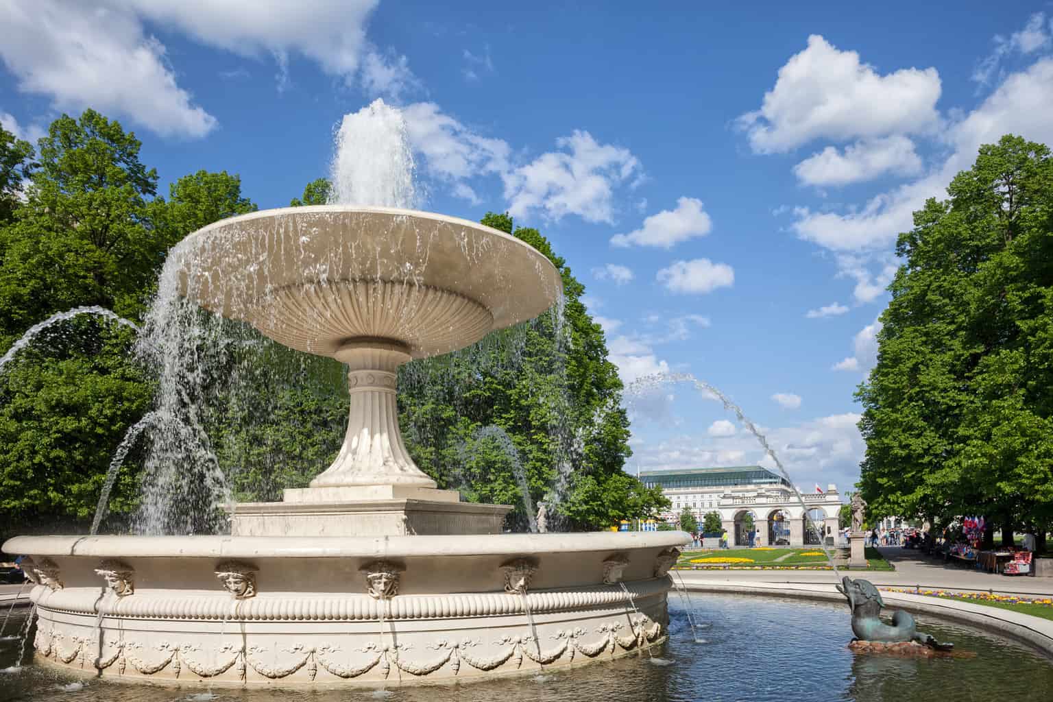 Fountain in Saxon Garden in Warsaw | Kids in the City